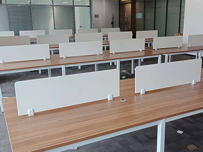 購(gòu)買辦公桌必須留意些什么?辦公桌的價(jià)錢是多少?